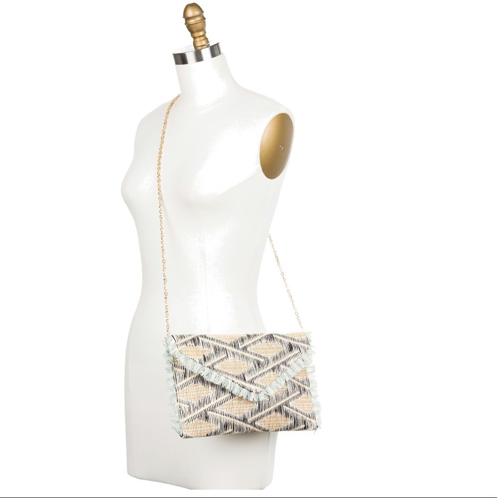 Urban Expressions Tiki Raffia Clutch/Purse